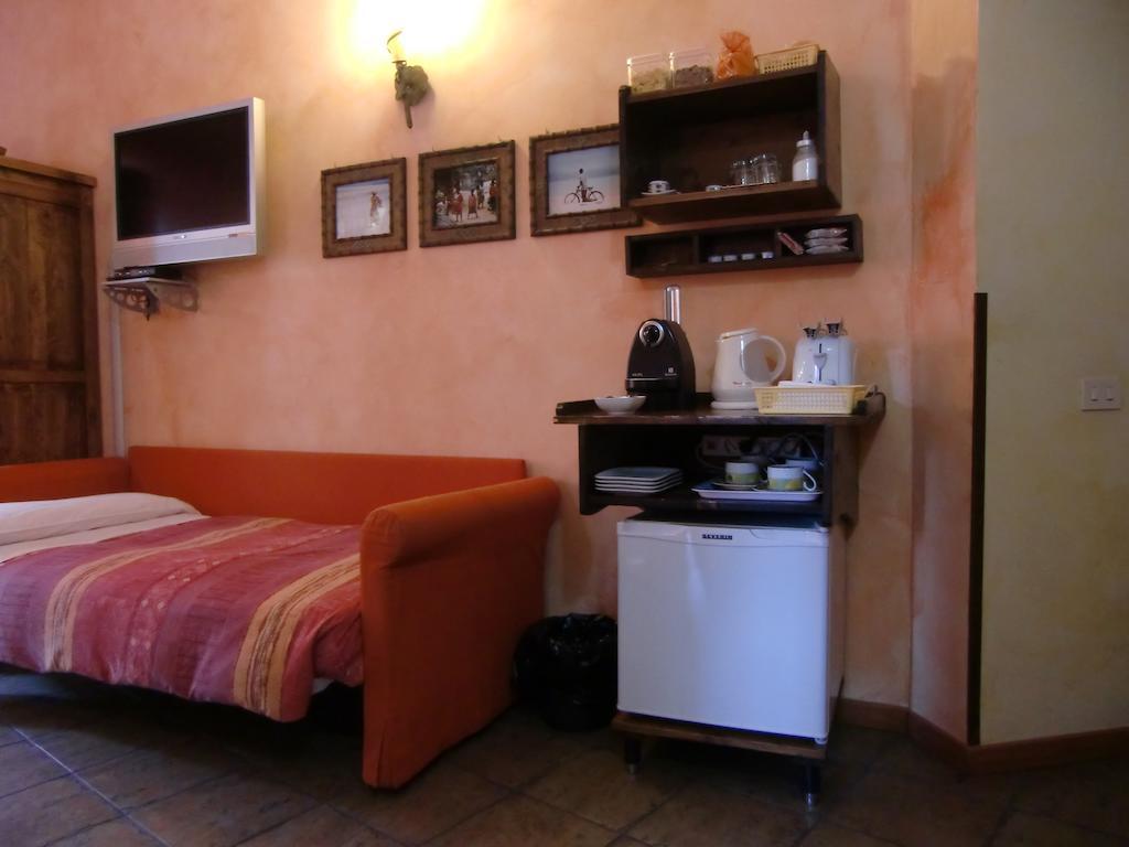Momi Bed And Breakfast Roma Habitación foto
