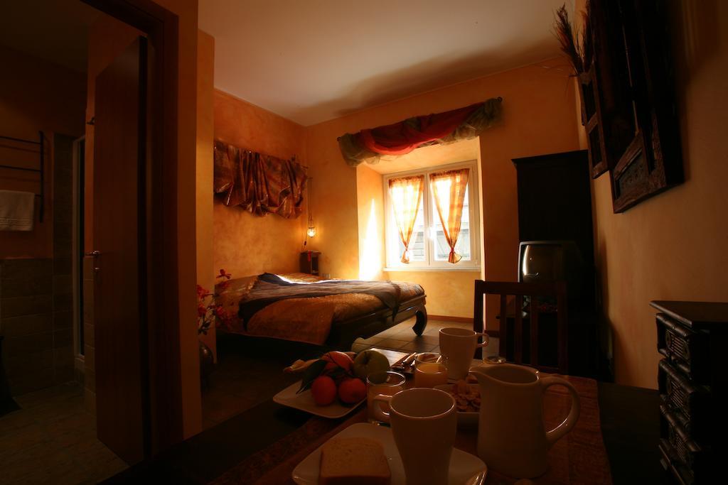 Momi Bed And Breakfast Roma Habitación foto